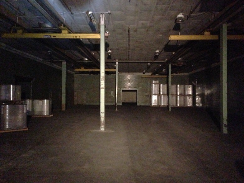 More Photos Of 157 Columbia St, Lee Warehouse For Sale