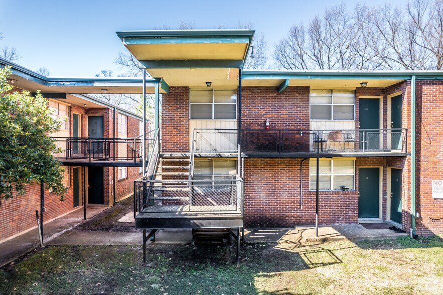 More Photos Of 2227 Airways Blvd, Memphis Apartments For Sale