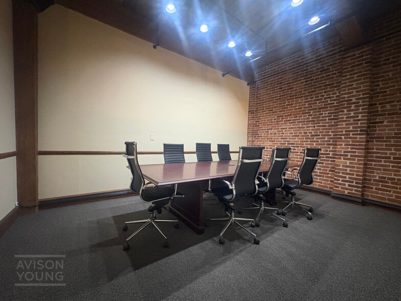 More Photos Of 171 Church St, Charleston Office For Lease