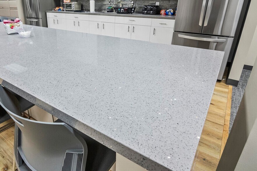 More Photos Of 4101 Interwood N Pky, Houston Medical For Lease