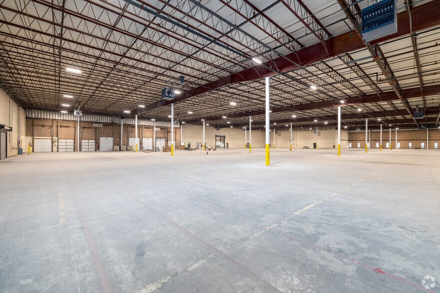 More Photos Of 100 Readington Rd, Branchburg Manufacturing For Lease