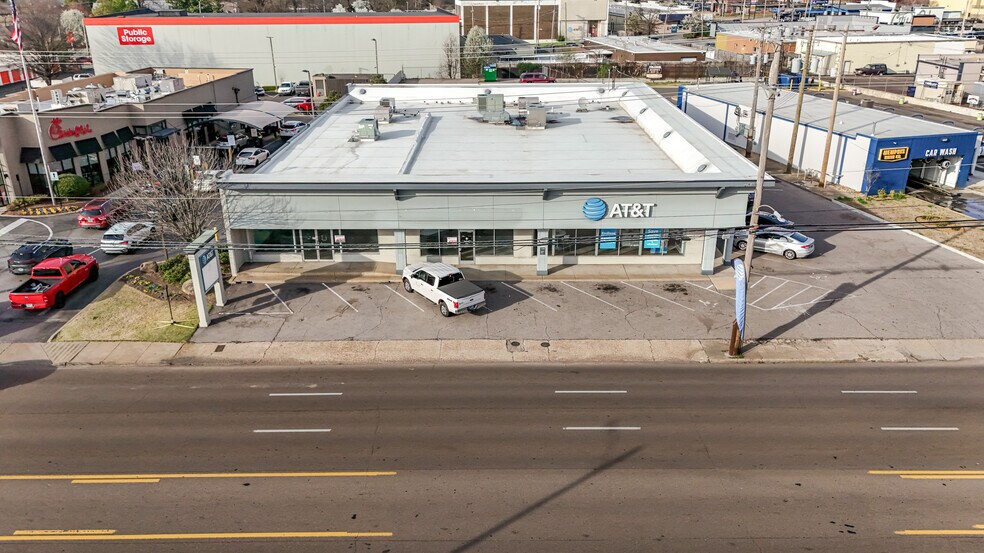 Primary Photo Of 4934-4938 Poplar Ave, Memphis General Retail For Sale