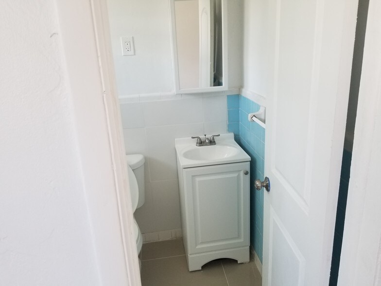 More Photos Of 110 E 10th St, Hialeah Apartments For Sale