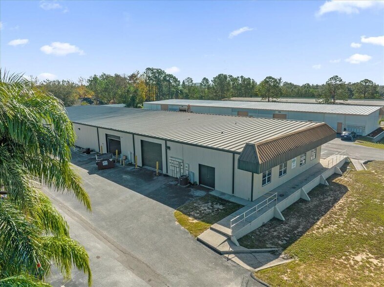 More Photos Of 904 Jan-Mar Ct, Clermont Flex For Lease