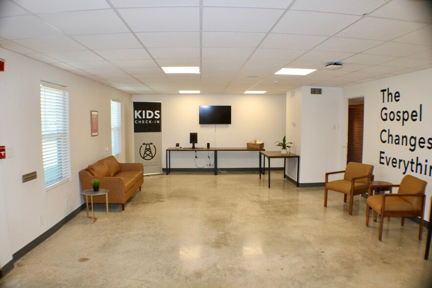 More Photos Of 4265 E Lucas Dr, Beaumont Religious Facility For Sale