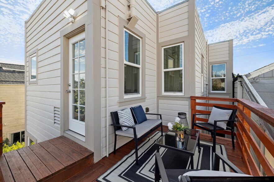 More Photos Of 31-33 Cuvier St, San Francisco Apartments For Sale