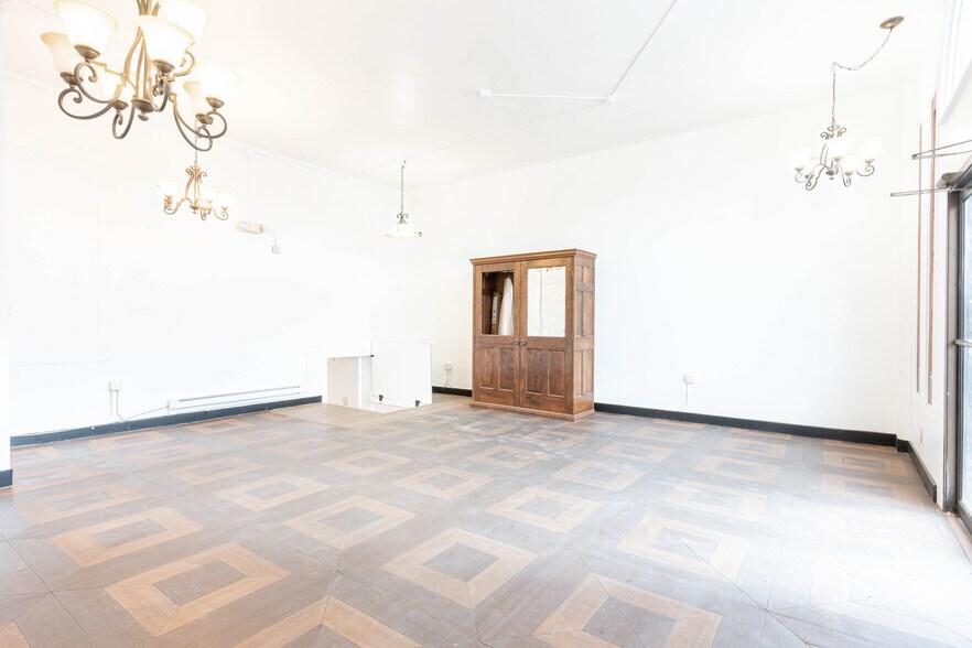 More Photos Of 3935 W Colfax Ave, Denver Storefront For Lease