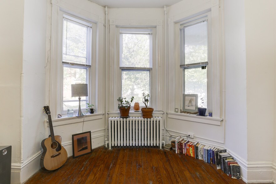 More Photos Of 1623 W Grace St, Richmond Apartments For Sale