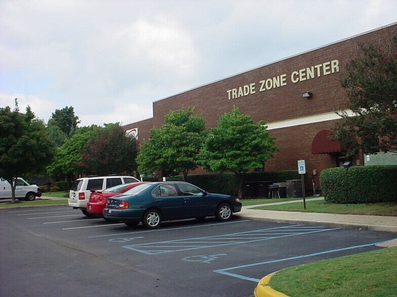 Primary Photo Of 2903 Wall Triana Hwy, Huntsville Flex For Lease