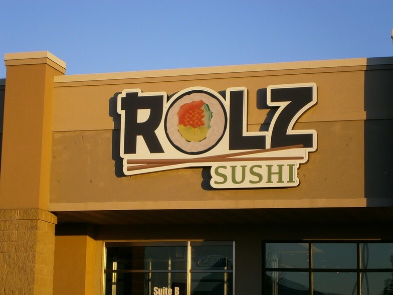 More Photos Of 940 Hansen Rd, Green Bay Storefront For Lease