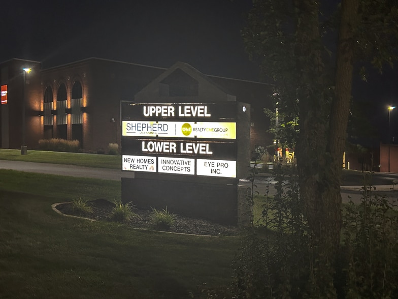 More Photos Of 10729 Coldwater Rd, Fort Wayne Office For Sale