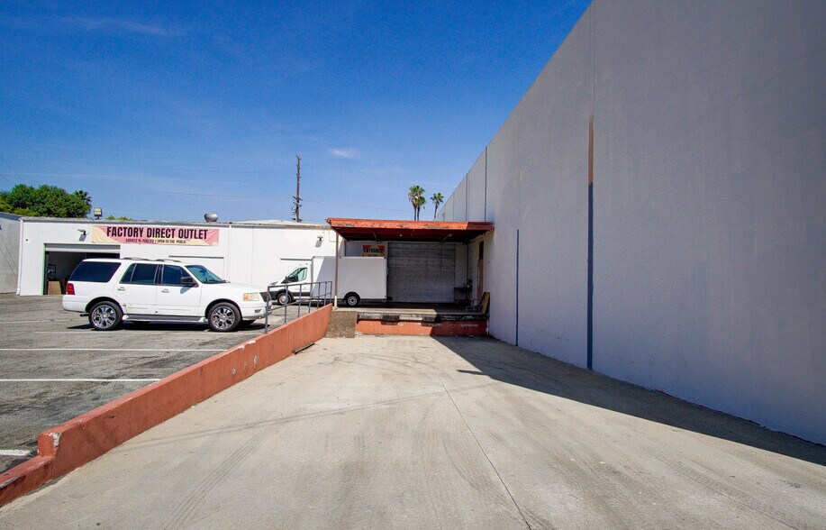 More Photos Of 11400 Downey Ave, Downey Warehouse For Lease