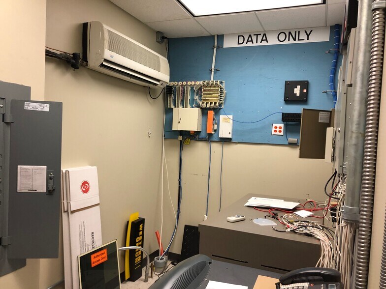 More Photos Of 810 W Esplanade Ave, Kenner General Retail For Sale