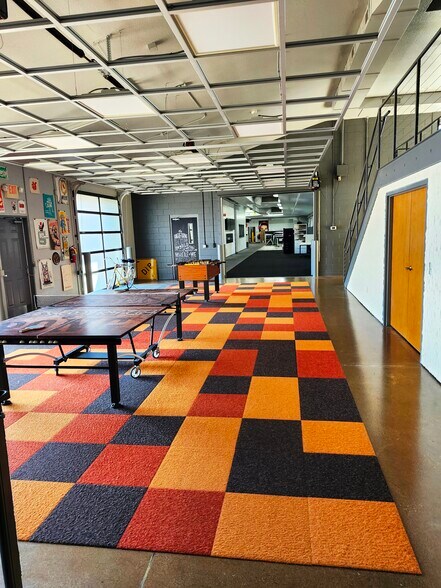 More Photos Of 860 Okeefe Rd, De Pere Office For Lease