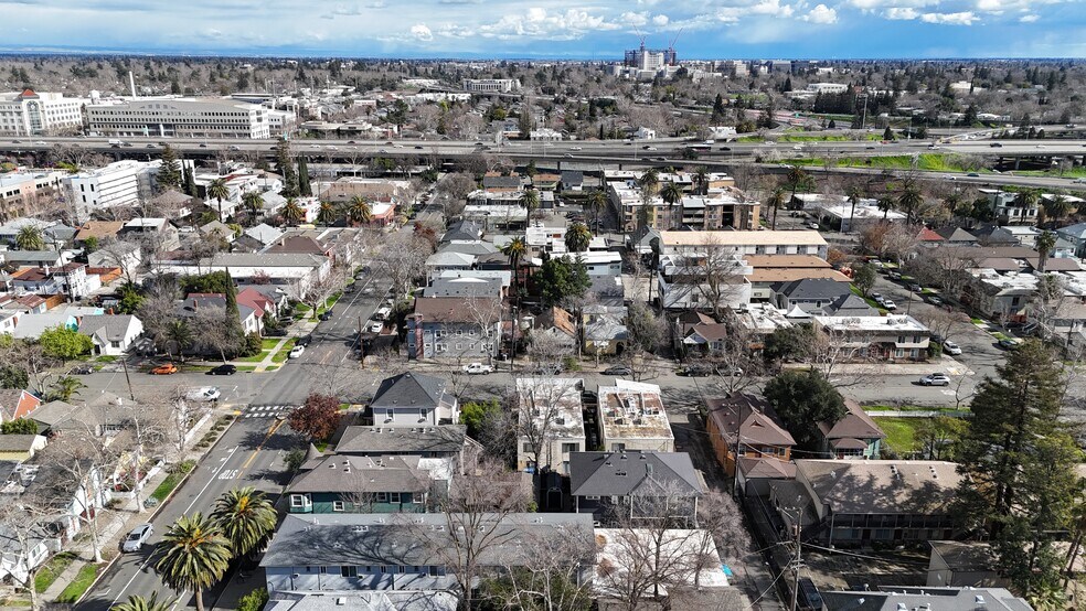 More Photos Of 2620 T St, Sacramento Storefront Retail Residential For Sale