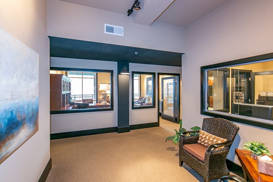 More Photos Of 319 Atlanta St, Marietta Office For Sale