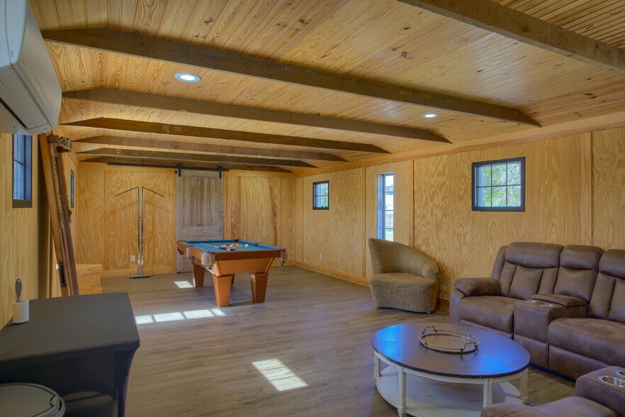 More Photos Of 6266 Richlands Hwy, Richlands Specialty For Sale