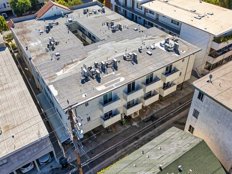 More Photos Of 1015 3rd St, Santa Monica Apartments For Sale