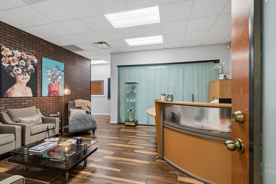 More Photos Of 6730 W Linebaugh Ave, Tampa Office For Sale