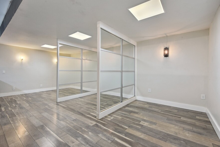 More Photos Of 2 Adams St, Denver Apartments For Sale