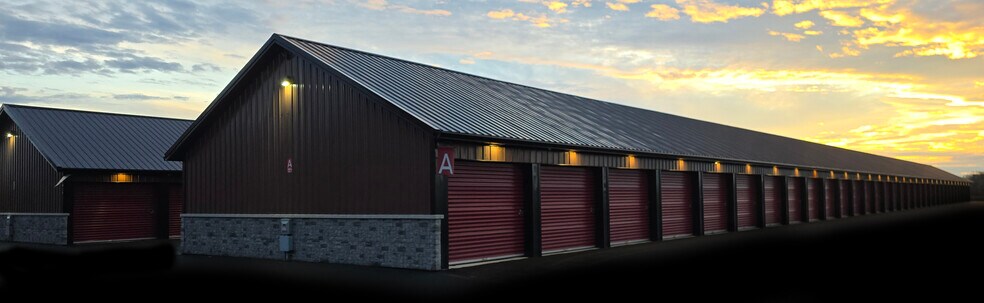 Primary Photo Of 1627 Scarbrough Dr, Piqua Specialty For Sale