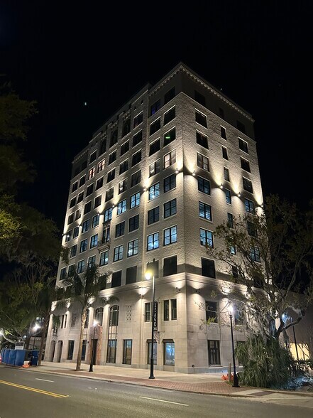 More Photos Of 408 W University Ave, Gainesville Office Residential For Lease