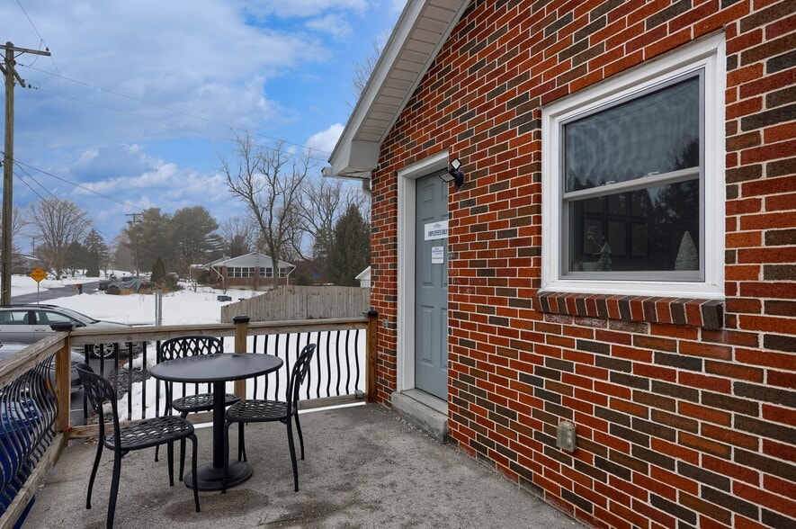 More Photos Of 445 Mountville Dr, Lebanon Office For Sale