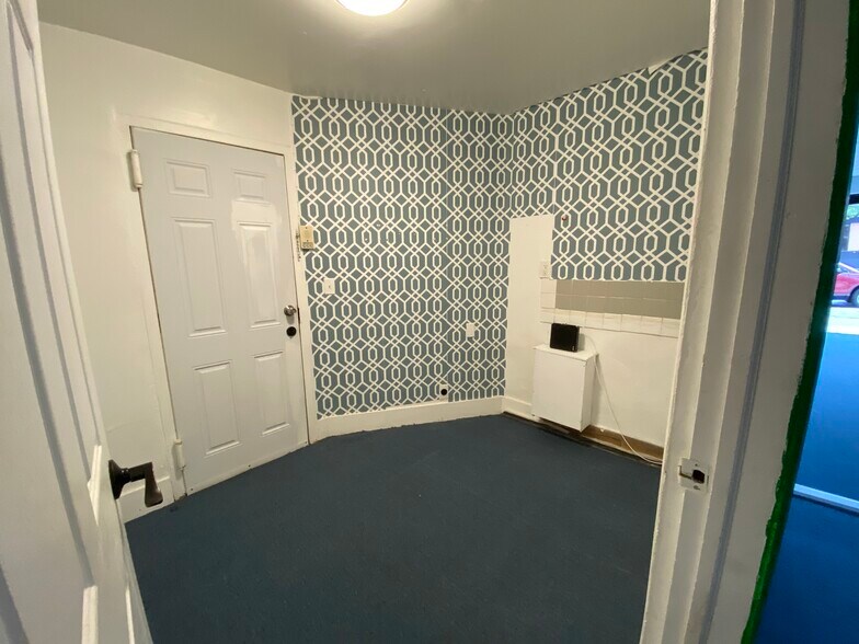 More Photos Of 1470 Williamsbridge Rd, Bronx Storefront Retail Residential For Lease