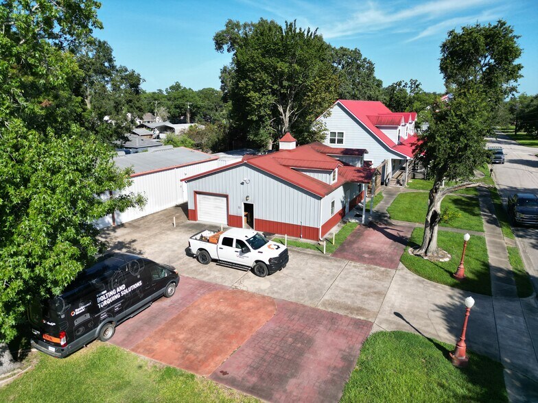 More Photos Of 520 Dallas St, League City Flex For Sale