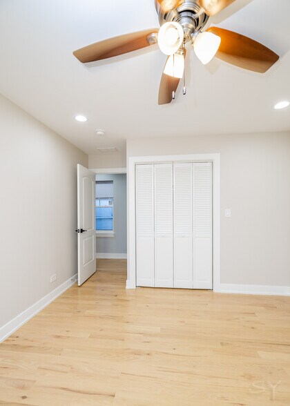 More Photos Of 6126 Eberhart ave, Chicago Apartments For Sale