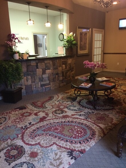 More Photos Of 1755 S 8th St, Colorado Springs Office For Lease