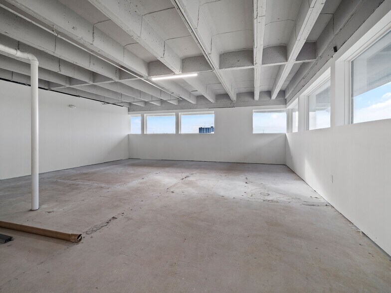 More Photos Of 25300 Lorain Rd, North Olmsted Medical For Lease