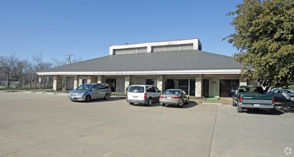 2726 Matlock Rd, Arlington, TX 76015 Medical For Sale