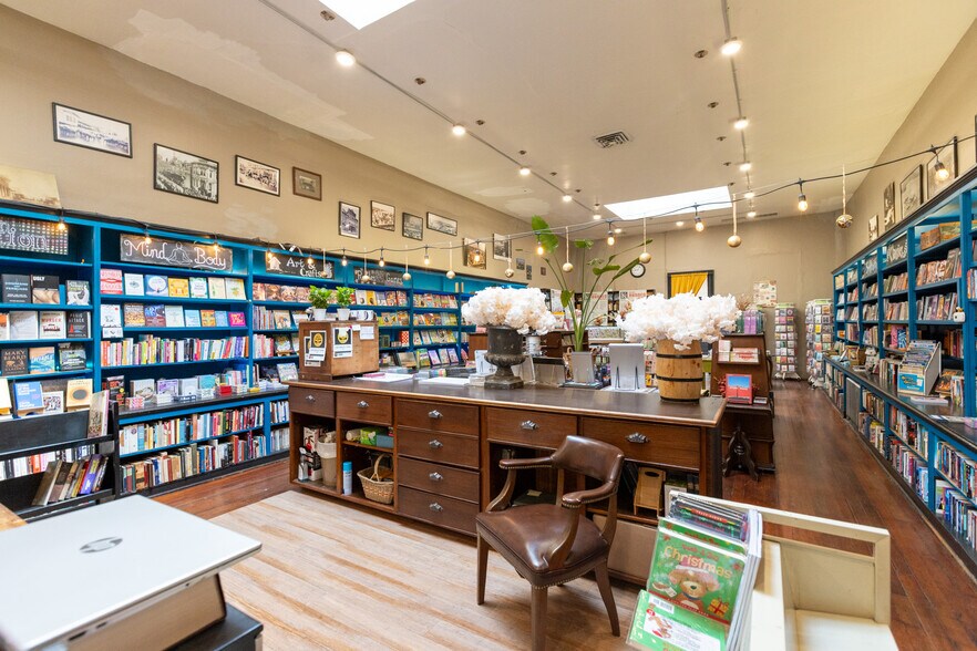 More Photos Of 315 E 2nd St, The Dalles General Retail For Sale