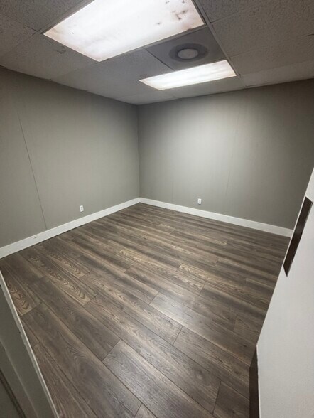 More Photos Of 9201 S Sunnylane Rd, Oklahoma City Warehouse For Lease