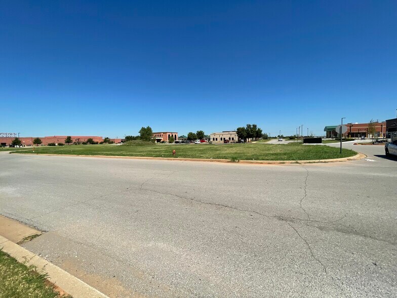 More Photos Of 1032 W Covell Rd, Edmond Land For Sale