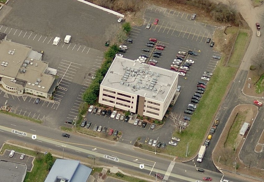 More Photos Of 546 S Broad St, Meriden Medical For Lease