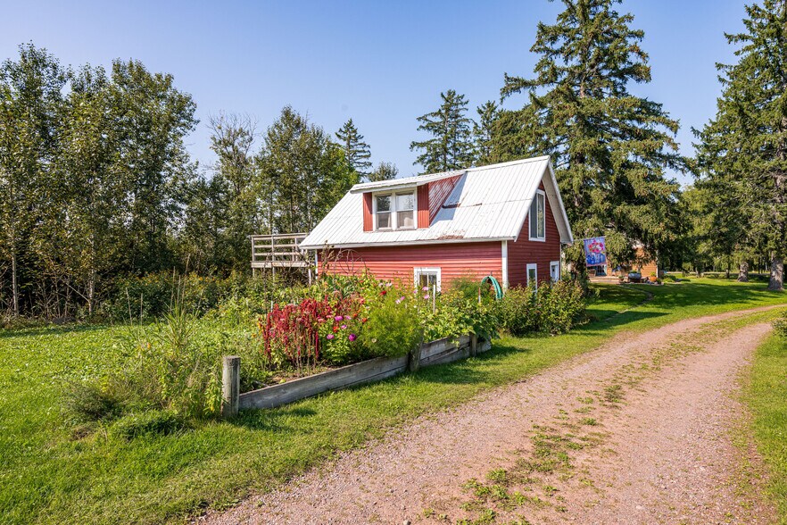 More Photos Of 60445 E Summit Rd W, Ashland Lodge Meeting Hall For Sale