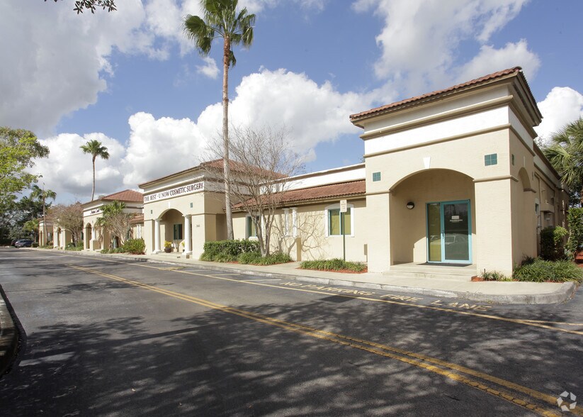 More Photos Of 2665 Executive Park Dr, Weston Medical For Lease
