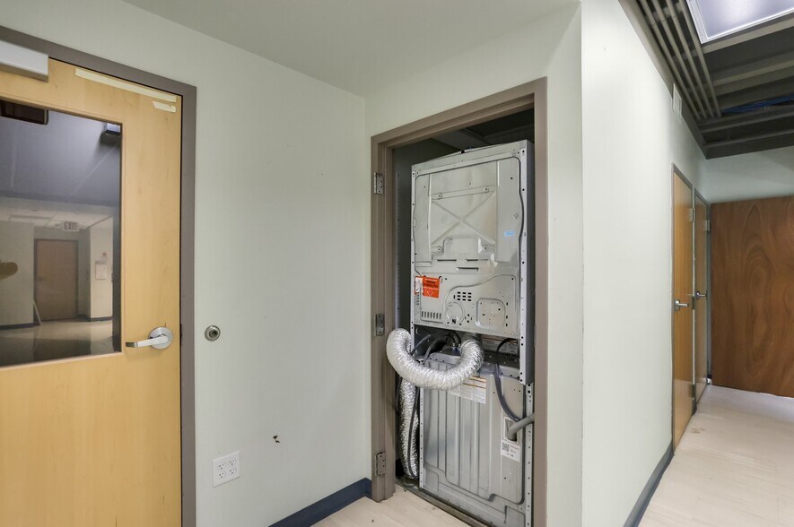 More Photos Of 400 N Andrews Ave, Fort Lauderdale Medical For Lease