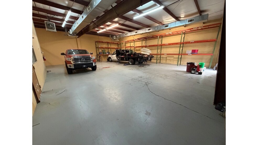 More Photos Of 2270 Pendley Rd, Cumming Warehouse For Sale