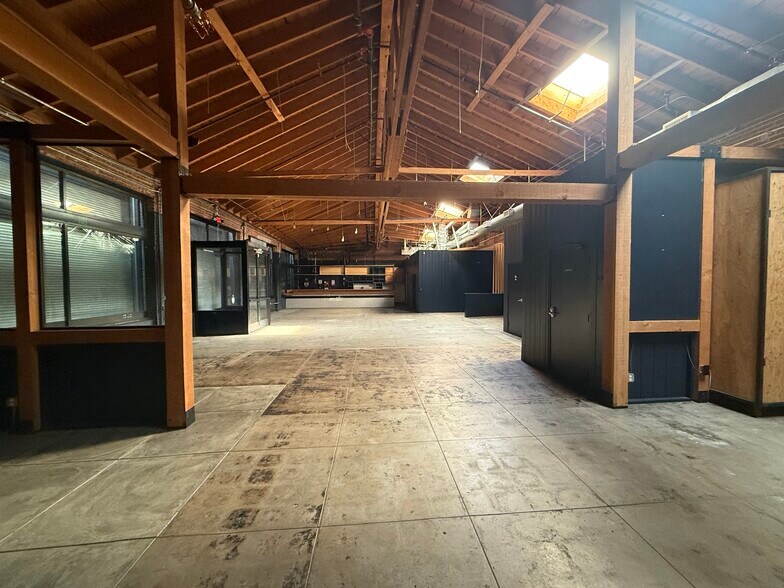 More Photos Of 2014-2022 E 7th St, Los Angeles Office For Lease