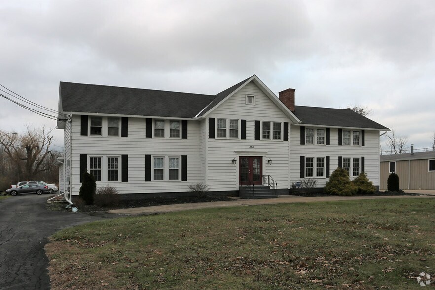 Primary Photo Of 680 Moore Rd, Avon Lake Office For Lease