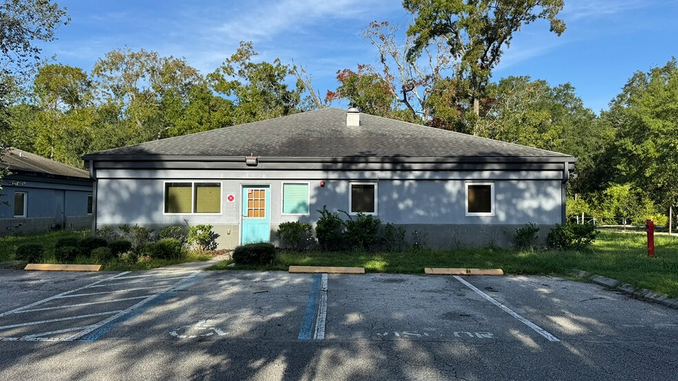More Photos Of 2671 Huffman Blvd, Jacksonville Healthcare For Sale