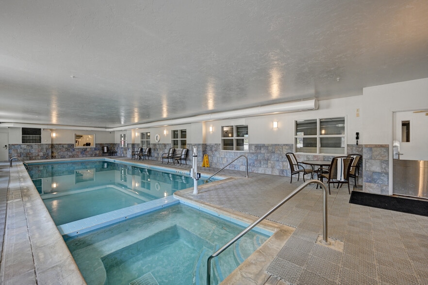 More Photos Of 733 US Highway 24 N, Buena Vista Hotel For Sale