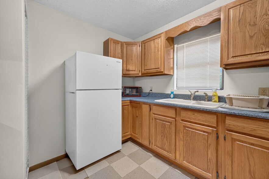 More Photos Of 505 Bub Hayner Rd, Karnack Apartments For Sale