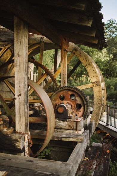 More Photos Of 21405 Parks Mill Rd, Abingdon Lodge Meeting Hall For Sale