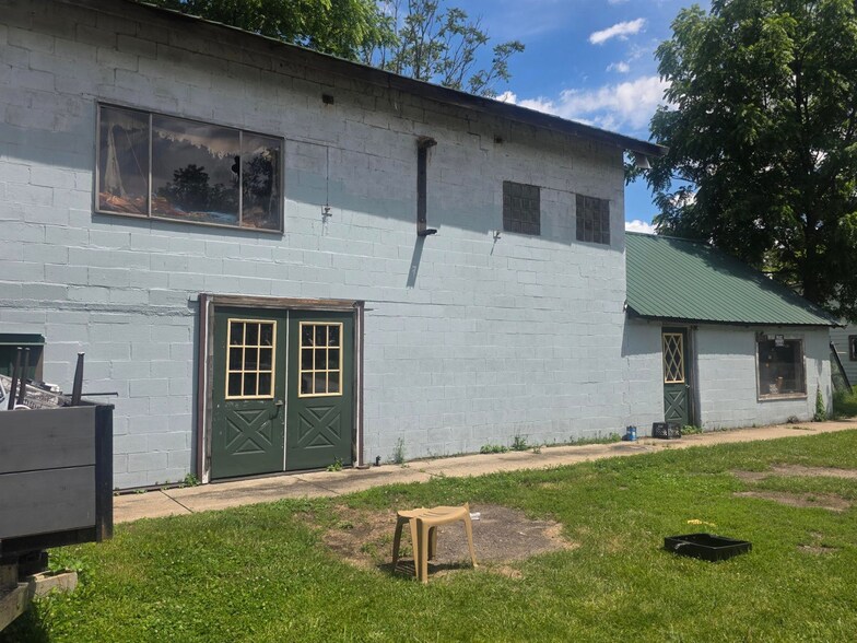 More Photos Of 3253 Minnesota St, Gary Apartments For Sale