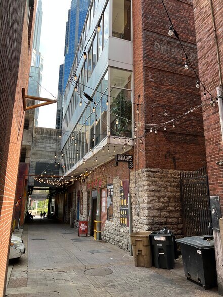 More Photos Of 162 Printers Aly, Nashville Storefront For Lease