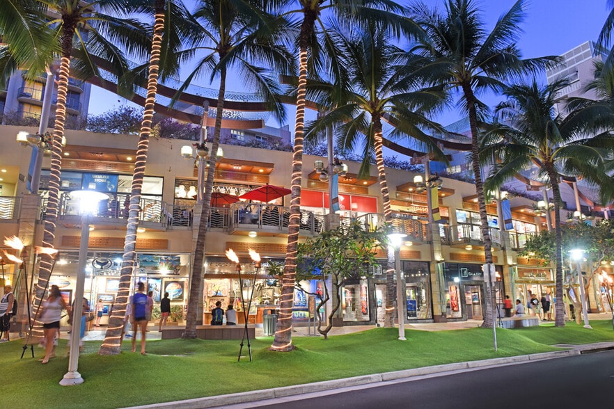 More Photos Of 227 Lewers St, Honolulu General Retail For Lease